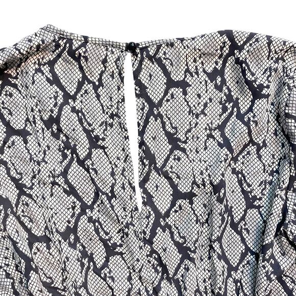 Guess : Snake Print Long Sleeve Peplum Ruffle Blouse Top Stretch : S - Picture 4 of 7